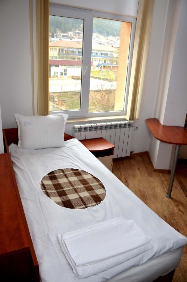 Family Hotel Daisy Borino Exterior foto