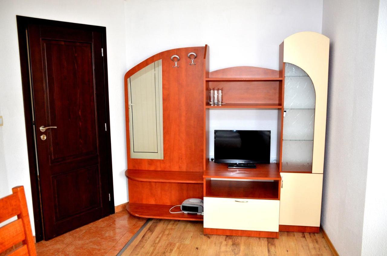 Family Hotel Daisy Borino Exterior foto
