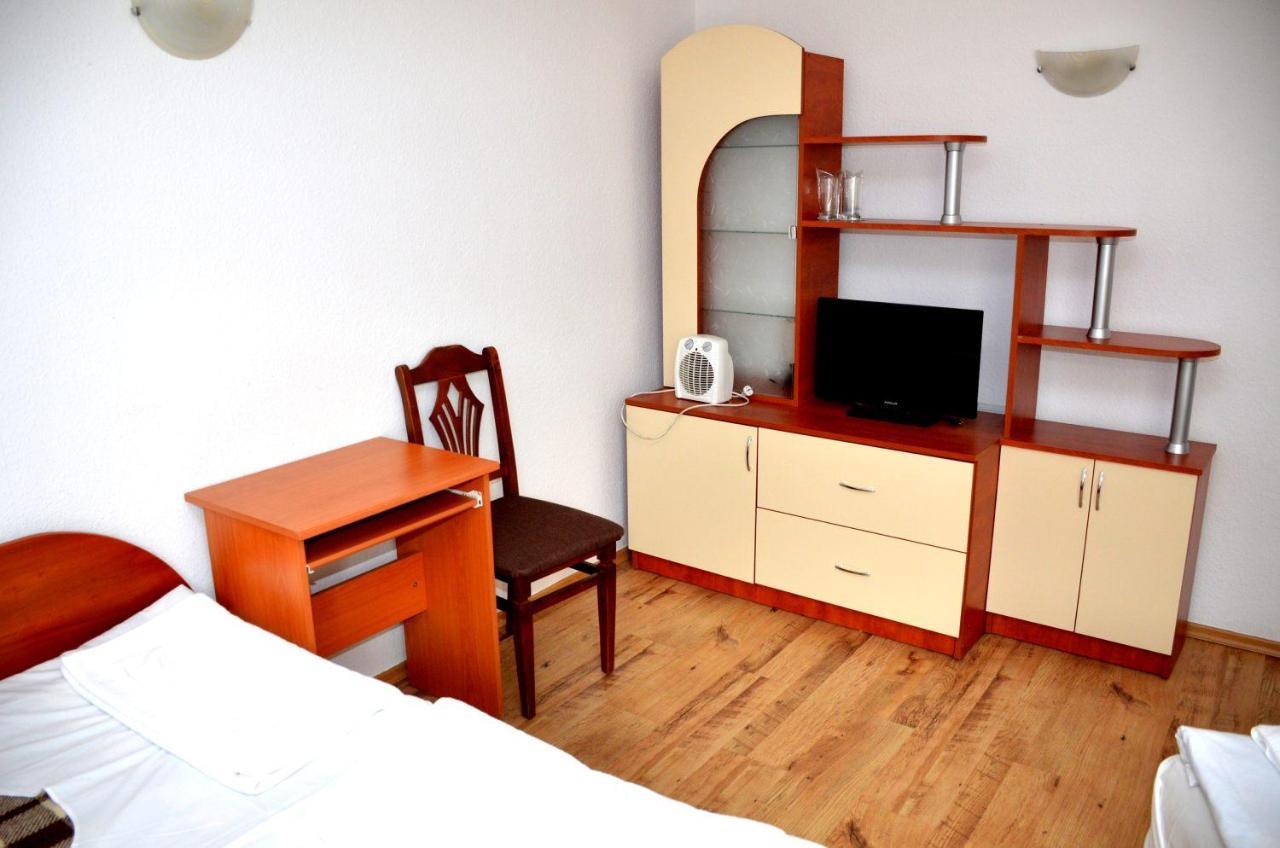 Family Hotel Daisy Borino Exterior foto